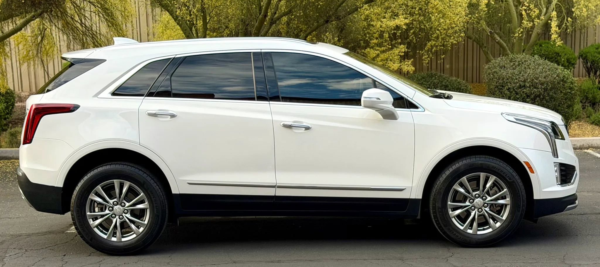 Used 2020 Cadillac XT5 Premium Luxury image 4