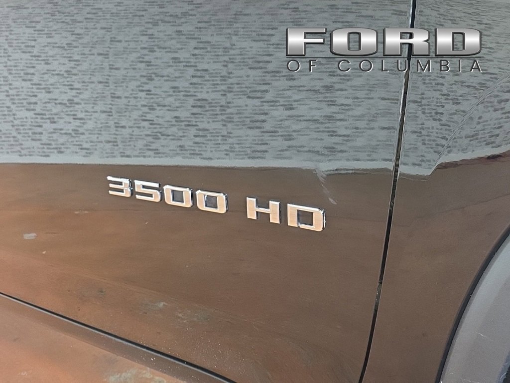 Used 2024 Chevrolet Silverado 3500 LTZ w/ LTZ Convenience Package image 13