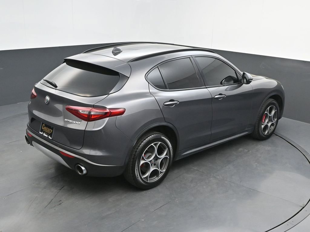 Used 2018 Alfa Romeo Stelvio Sport w/ Quick Order Package 22J Sport image 30