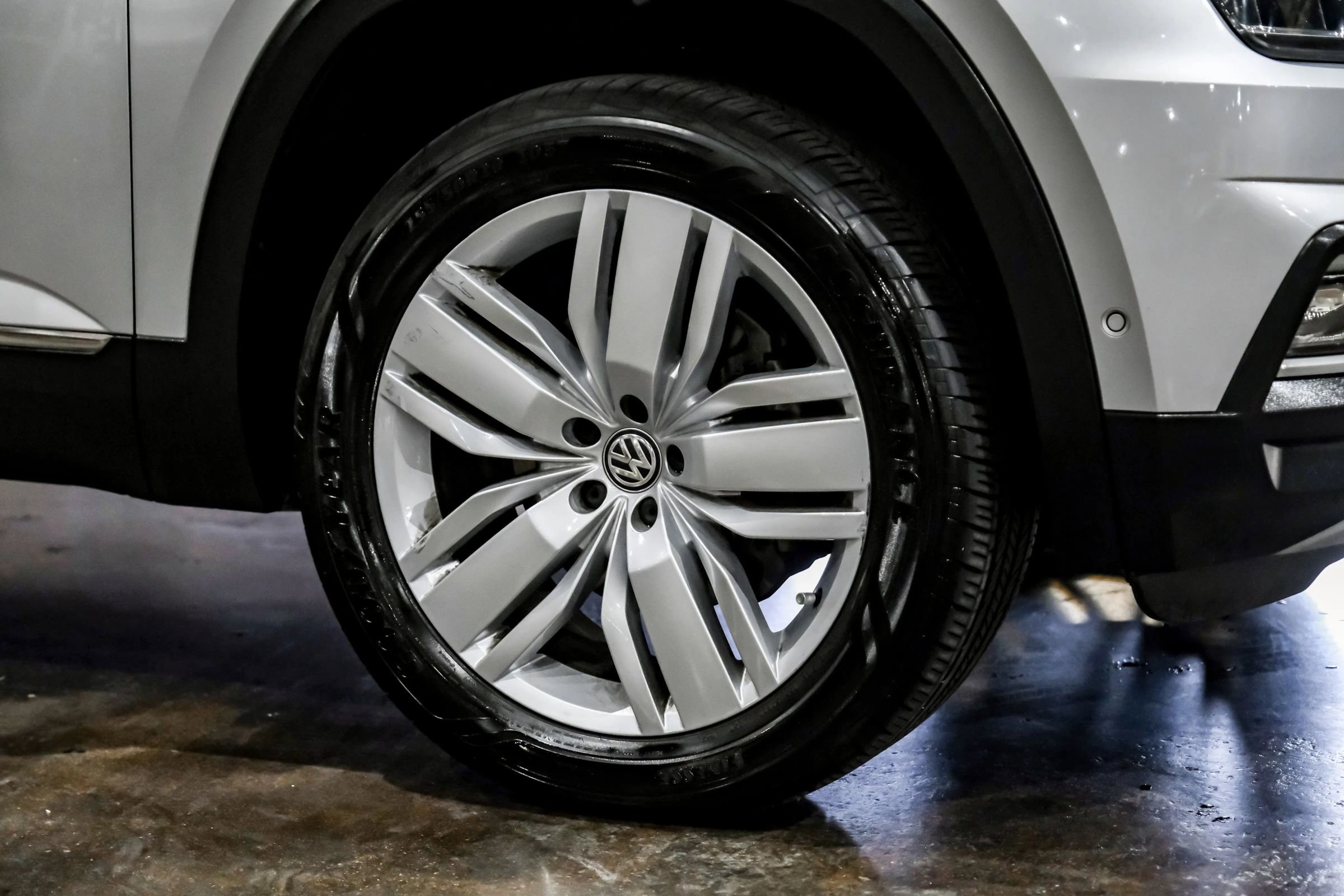 Used 2018 Volkswagen Atlas SEL Premium image 56