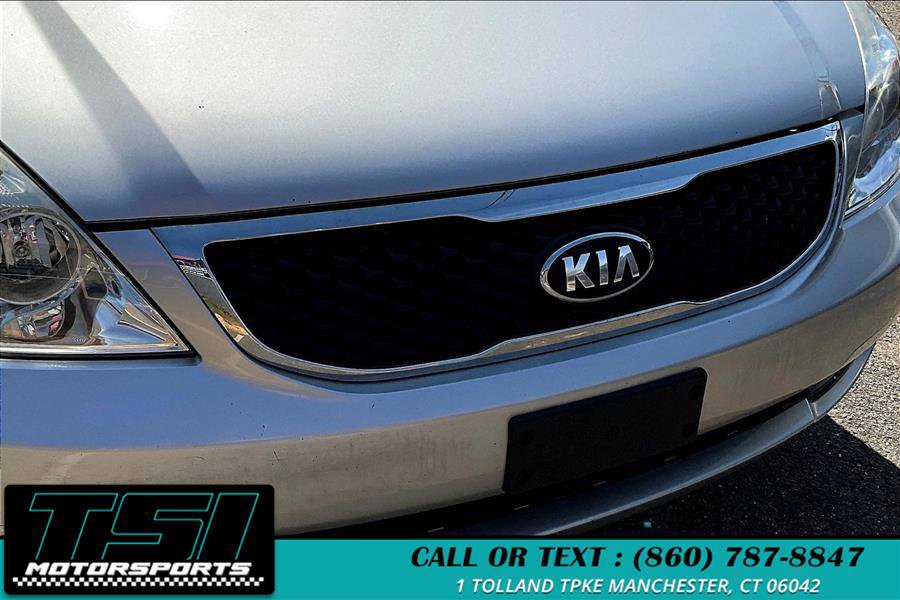 Used 2014 Kia Sedona LX image 29