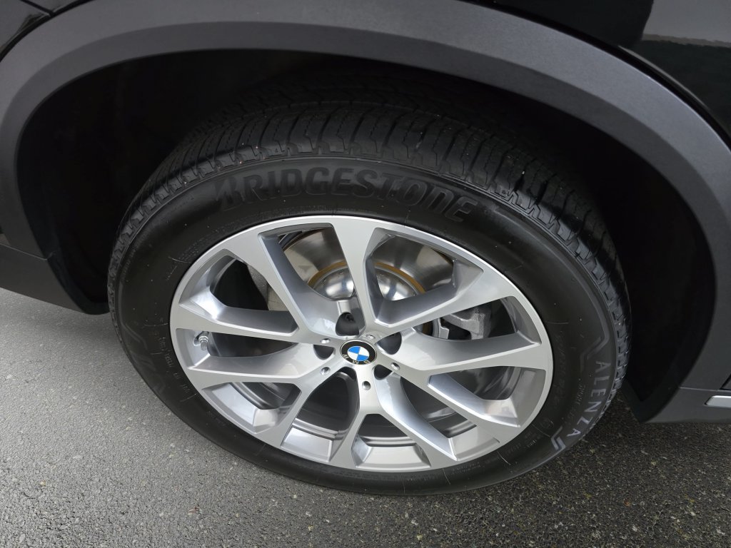 Used 2025 BMW X5 xDrive40i AWD/4WD image 32