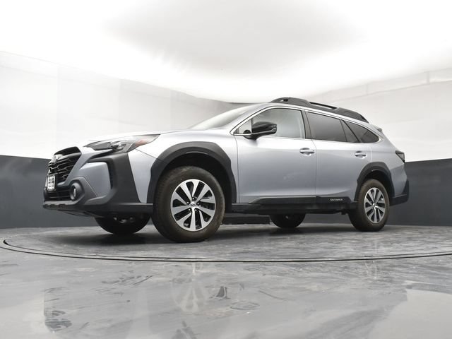 Used 2023 Subaru Outback Premium AWD/4WD image 21