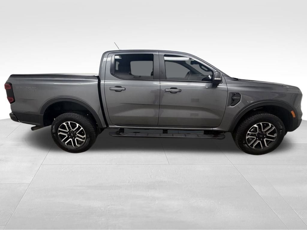 Used 2025 Ford Ranger Lariat w/ Trailer Tow Package image 19