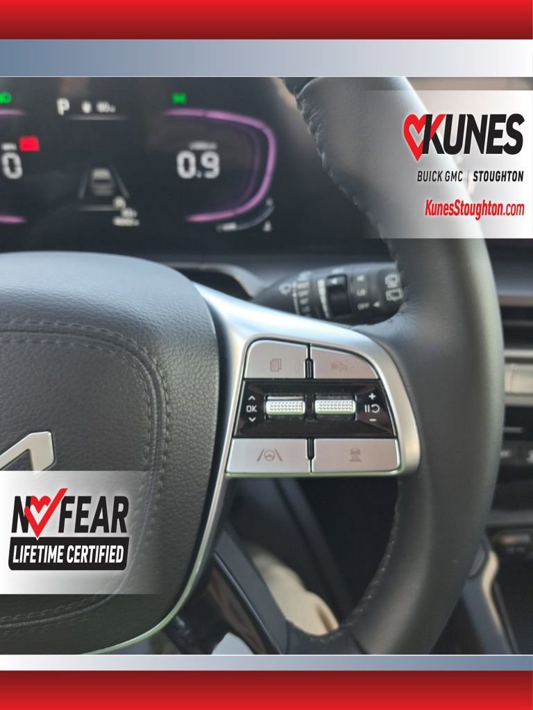 Used 2025 Kia Telluride S image 24