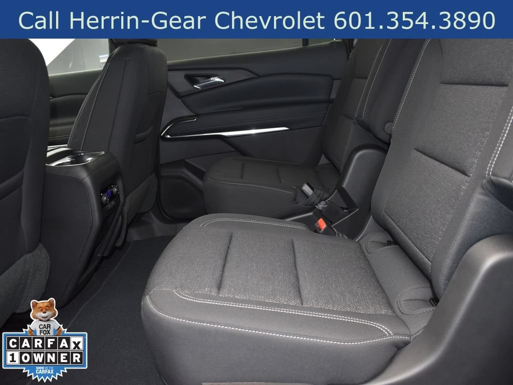 Used 2025 Chevrolet Traverse LT FWD image 15