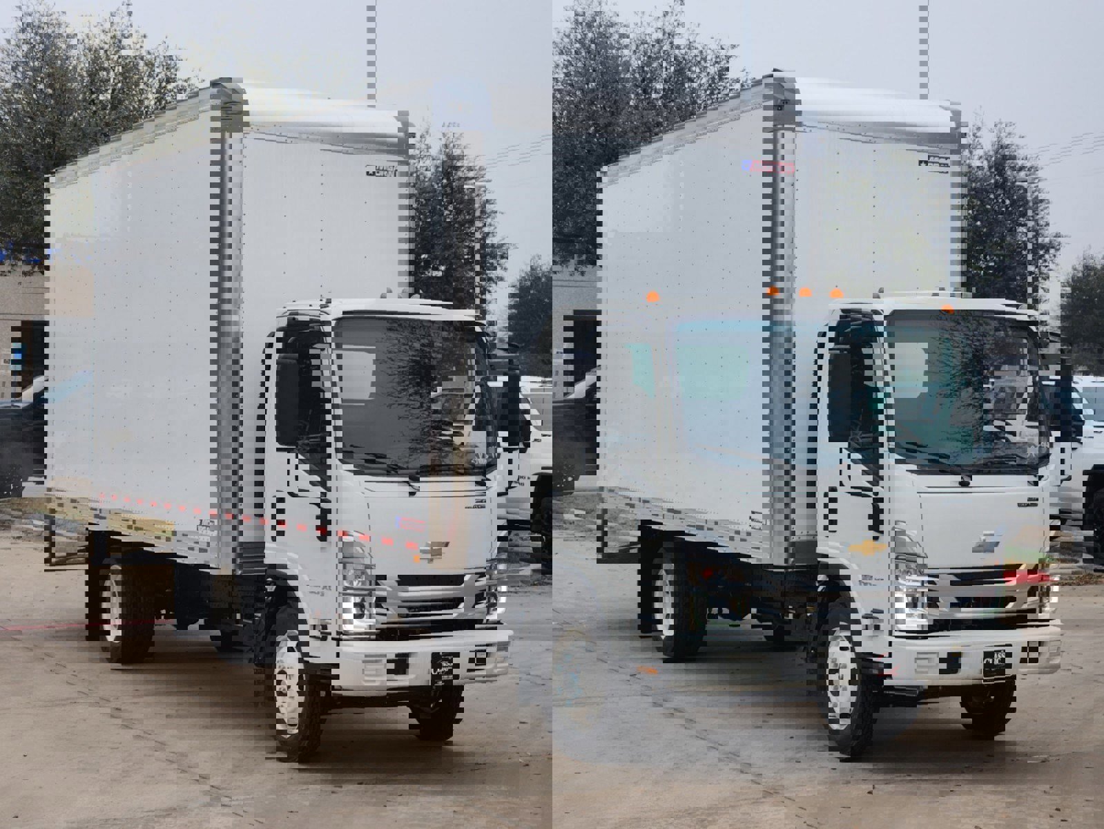 New 2025 Chevrolet Low Cab Forward 5500XG image 2
