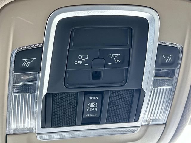 Used 2021 RAM 1500 Laramie AWD/4WD image 36