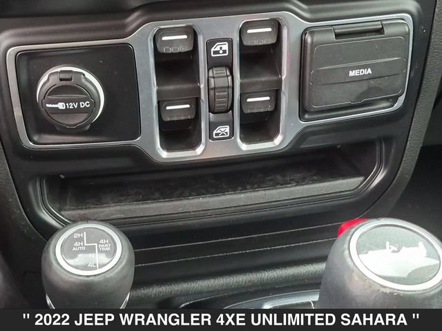 Used 2022 Jeep Wrangler Unlimited Sahara w/ Cold Weather Group AWD/4WD image 26
