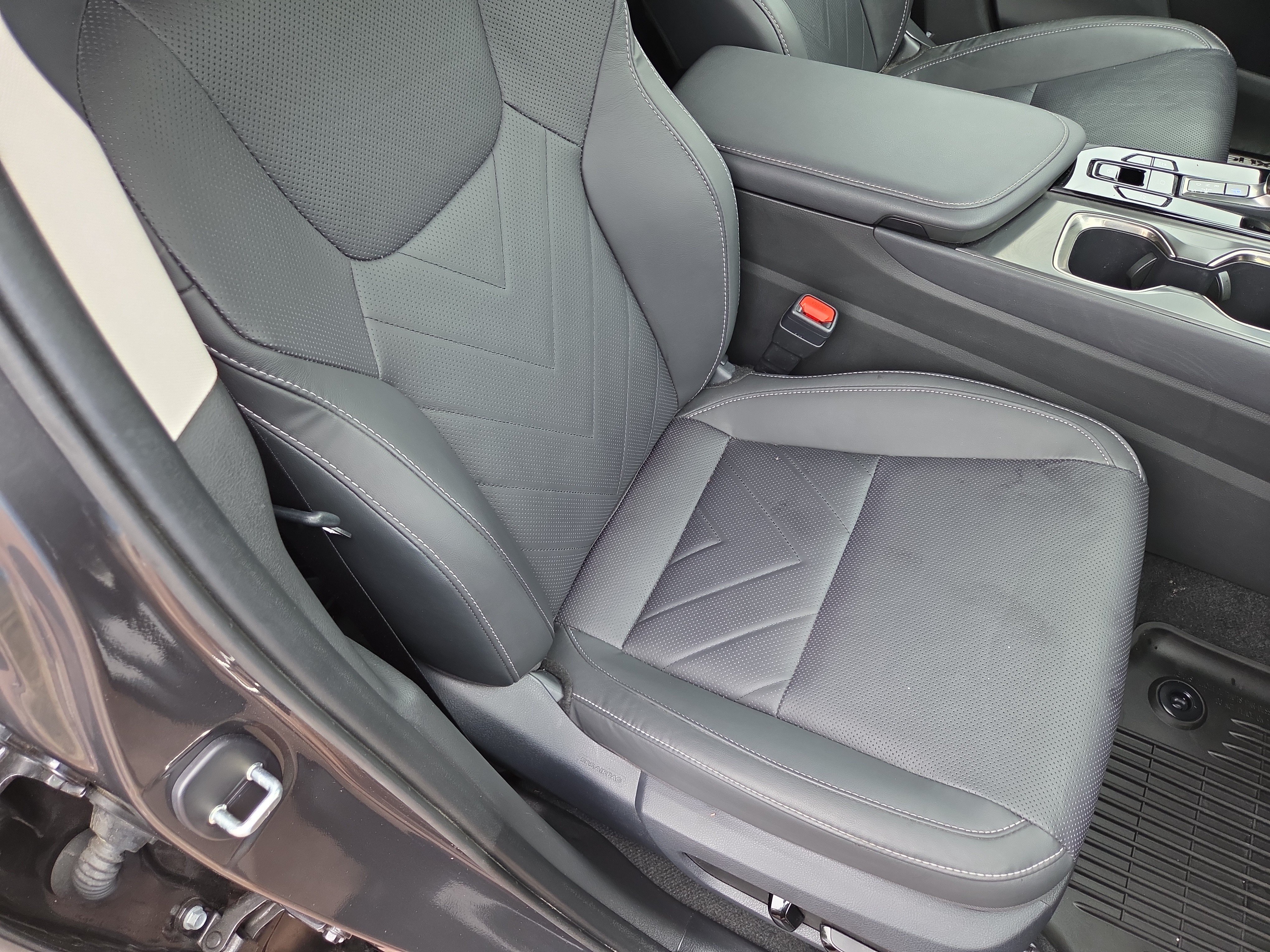 Certified 2025 Lexus NX 350h AWD w/ Accessory Package (2T) image 16