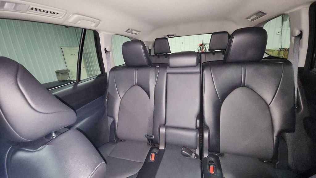 Used 2024 Toyota Grand Highlander XLE image 25