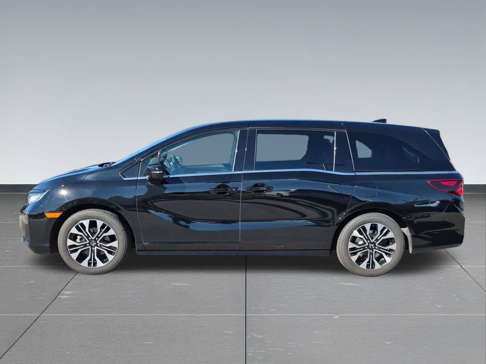 Certified 2025 Honda Odyssey Elite image 3