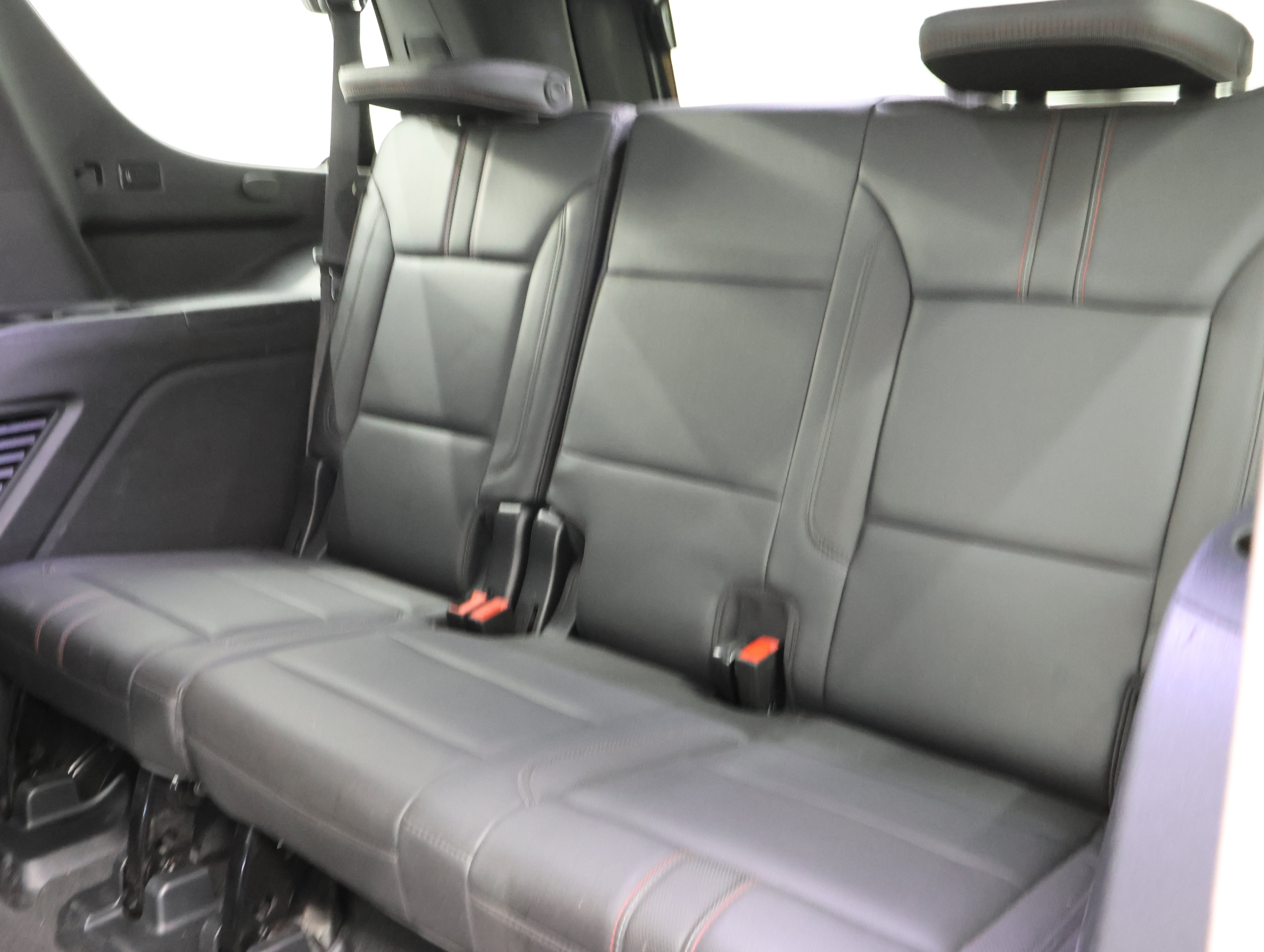 Used 2022 Chevrolet Tahoe RST w/ Luxury Package AWD/4WD image 10