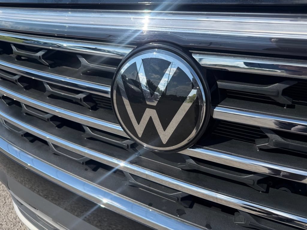 Used 2026 Volkswagen Atlas SE FWD image 12