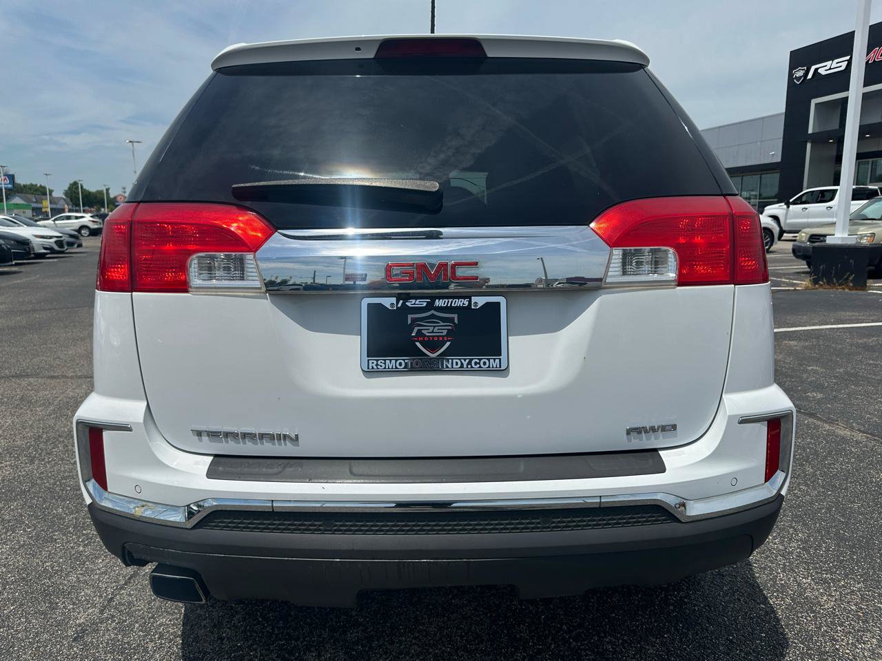 Used 2017 GMC Terrain SLE w/ Driver Alert Package I AWD/4WD image 5