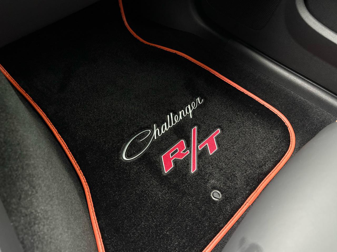 Used 2014 Dodge Challenger R/T RWD image 46