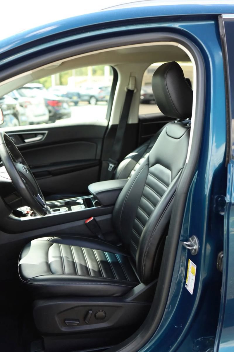 Used 2020 Ford Edge SEL FWD image 25
