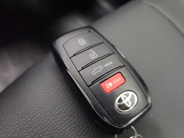 Used 2024 Toyota Grand Highlander AWD image 37