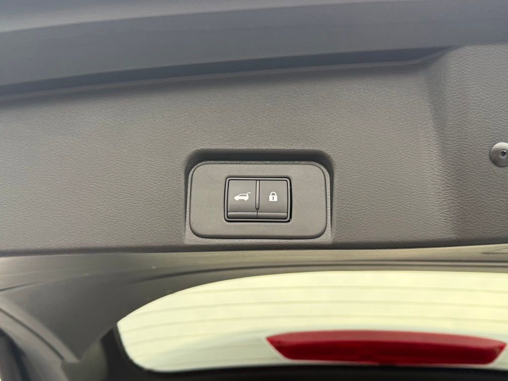 Used 2026 Nissan Rogue SV w/ SV Premium Package image 44