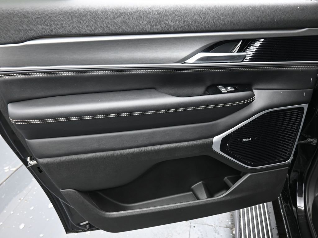 New 2026 Jeep Grand Wagoneer L Limited image 11