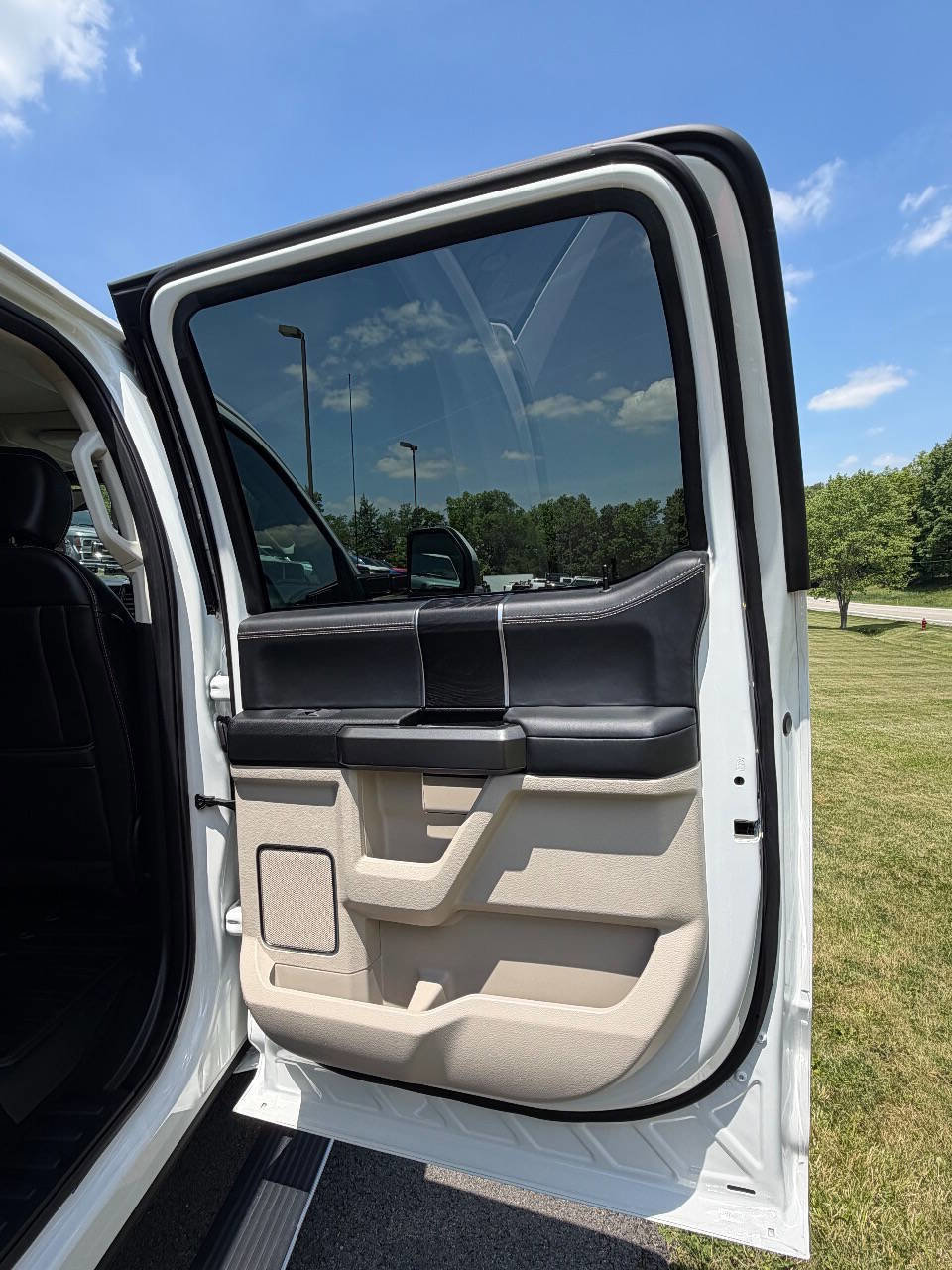 Used 2020 Ford F350 Limited AWD/4WD image 49