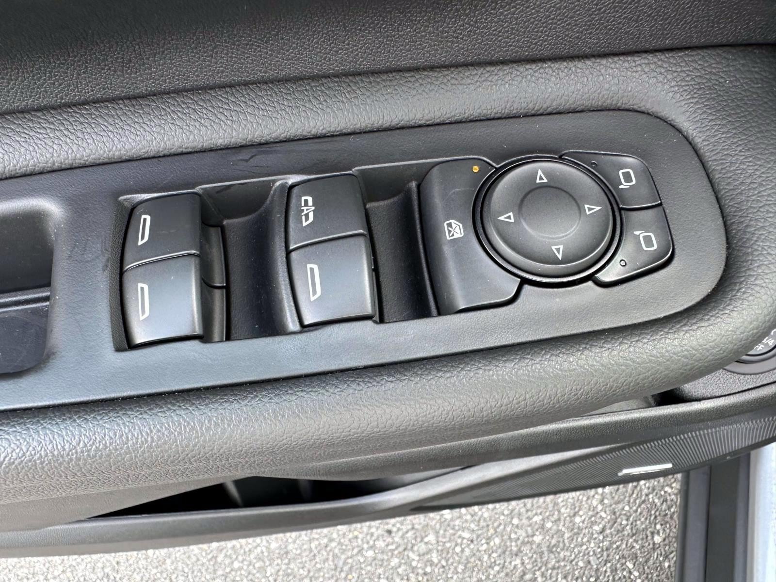 Used 2023 GMC Terrain AT4 w/ Infotainment Package II AWD/4WD image 9