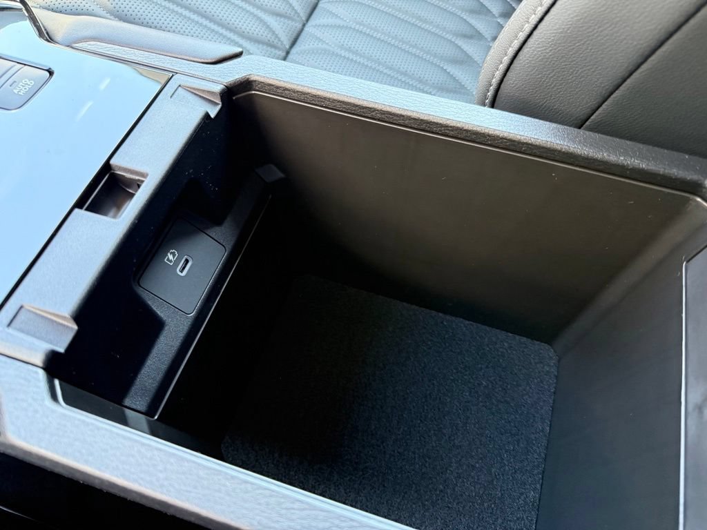 New 2026 Mitsubishi Outlander SEL FWD image 35