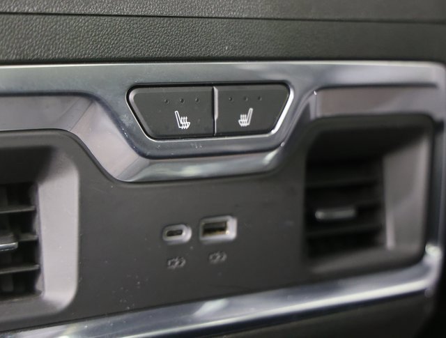 Used 2024 Chevrolet Silverado 1500 High Country w/ Technology Package image 12