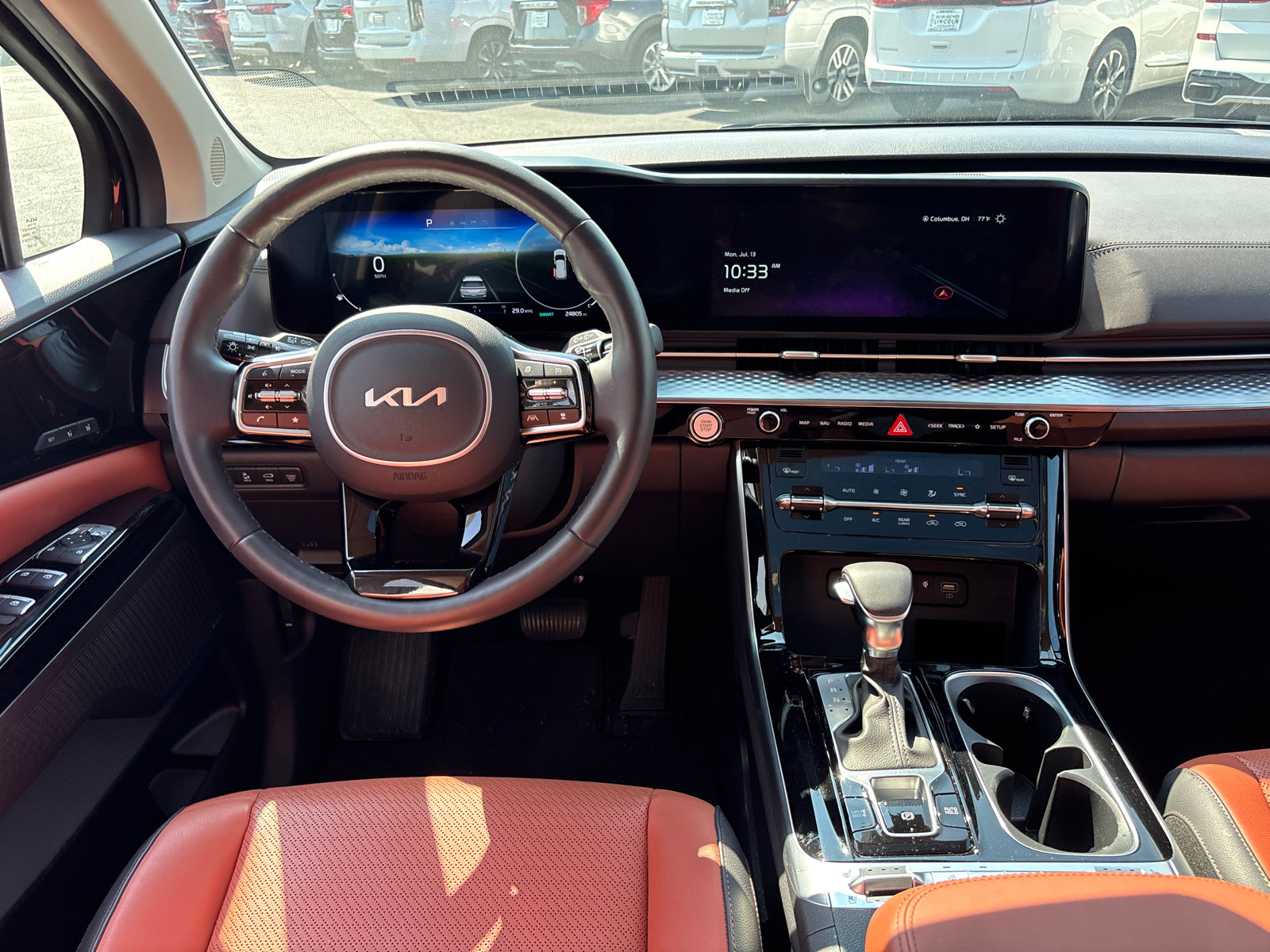 Used 2024 Kia Carnival SX Prestige FWD image 28