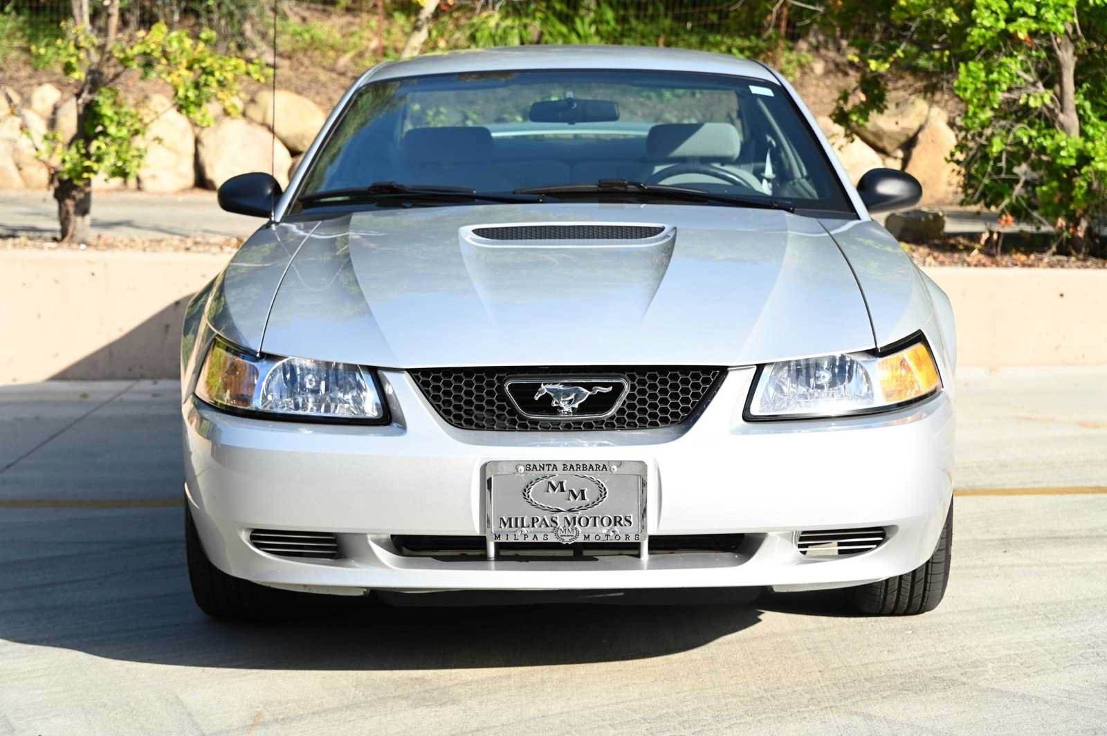 Used 2000 Ford Mustang Coupe RWD image 2