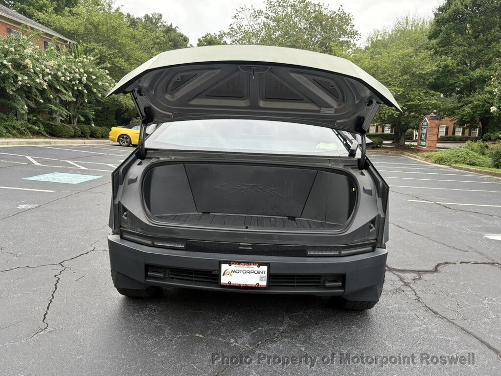Used 2024 Tesla Cybertruck Cyberbeast AWD/4WD image 8
