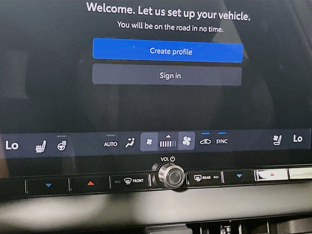 New 2026 Toyota RAV4 XSE w/ Weather Package AWD/4WD image 23