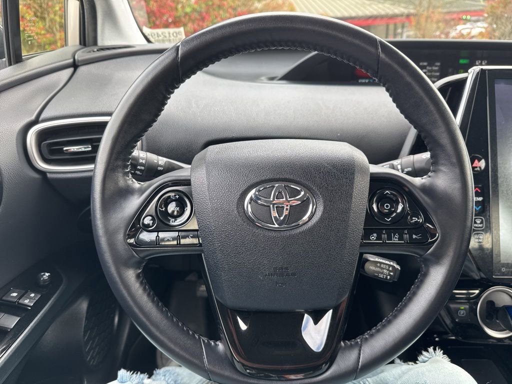 Used 2021 Toyota Prius Prime Limited image 17