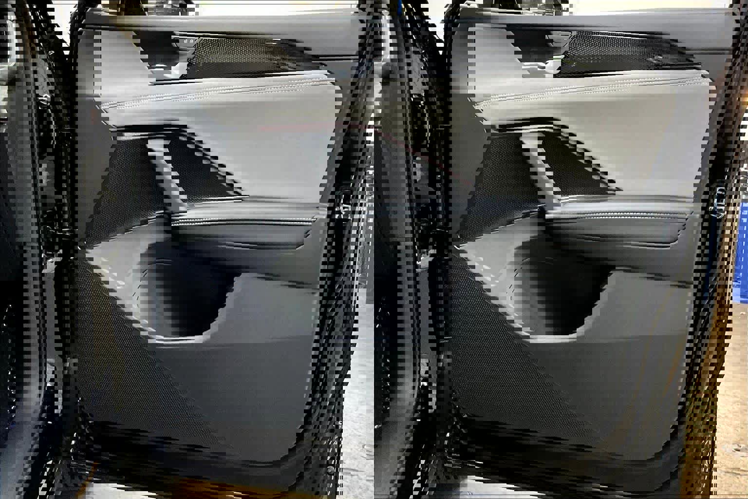 New 2026 Volkswagen Tiguan SE R-Line image 30