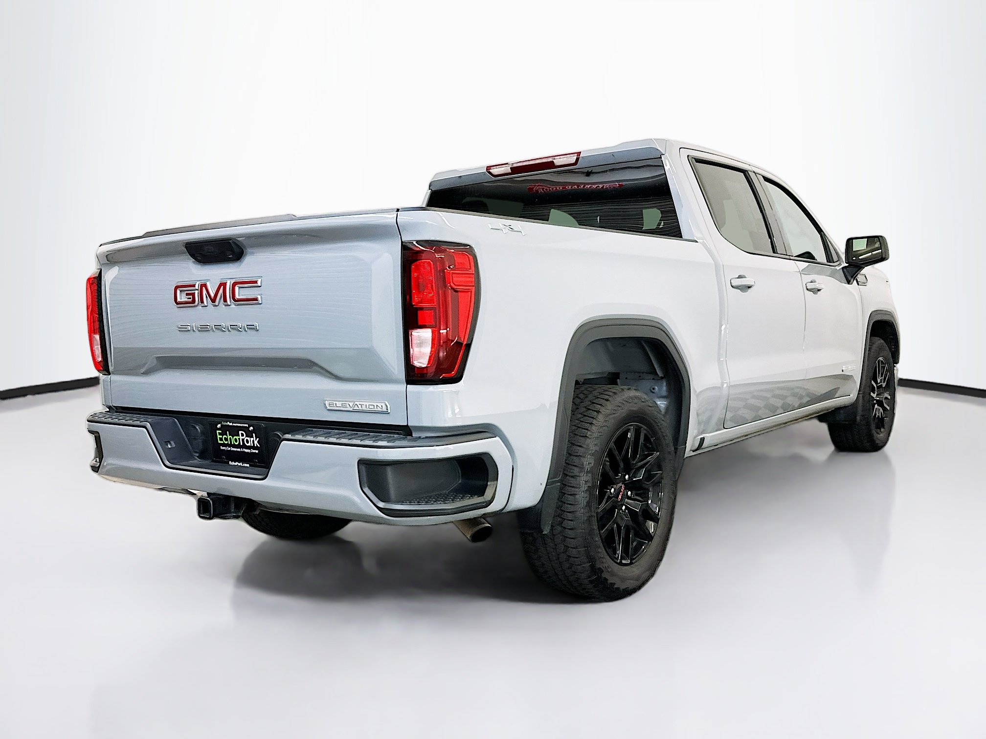 Used 2024 GMC Sierra 1500 Elevation image 9