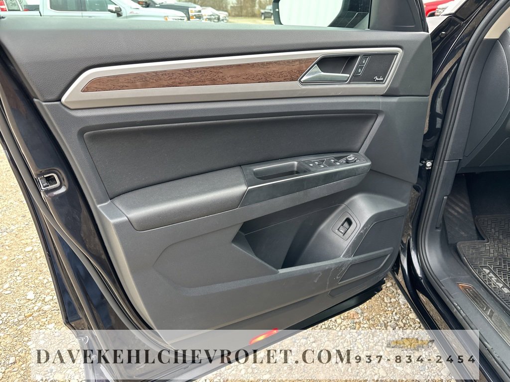 Used 2019 Volkswagen Atlas SEL Premium image 9