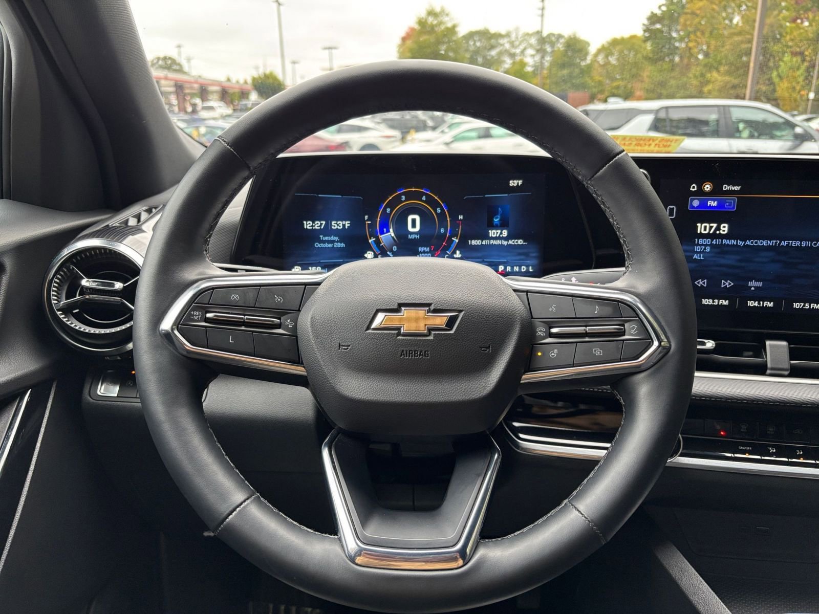 Used 2025 Chevrolet Equinox LT image 28