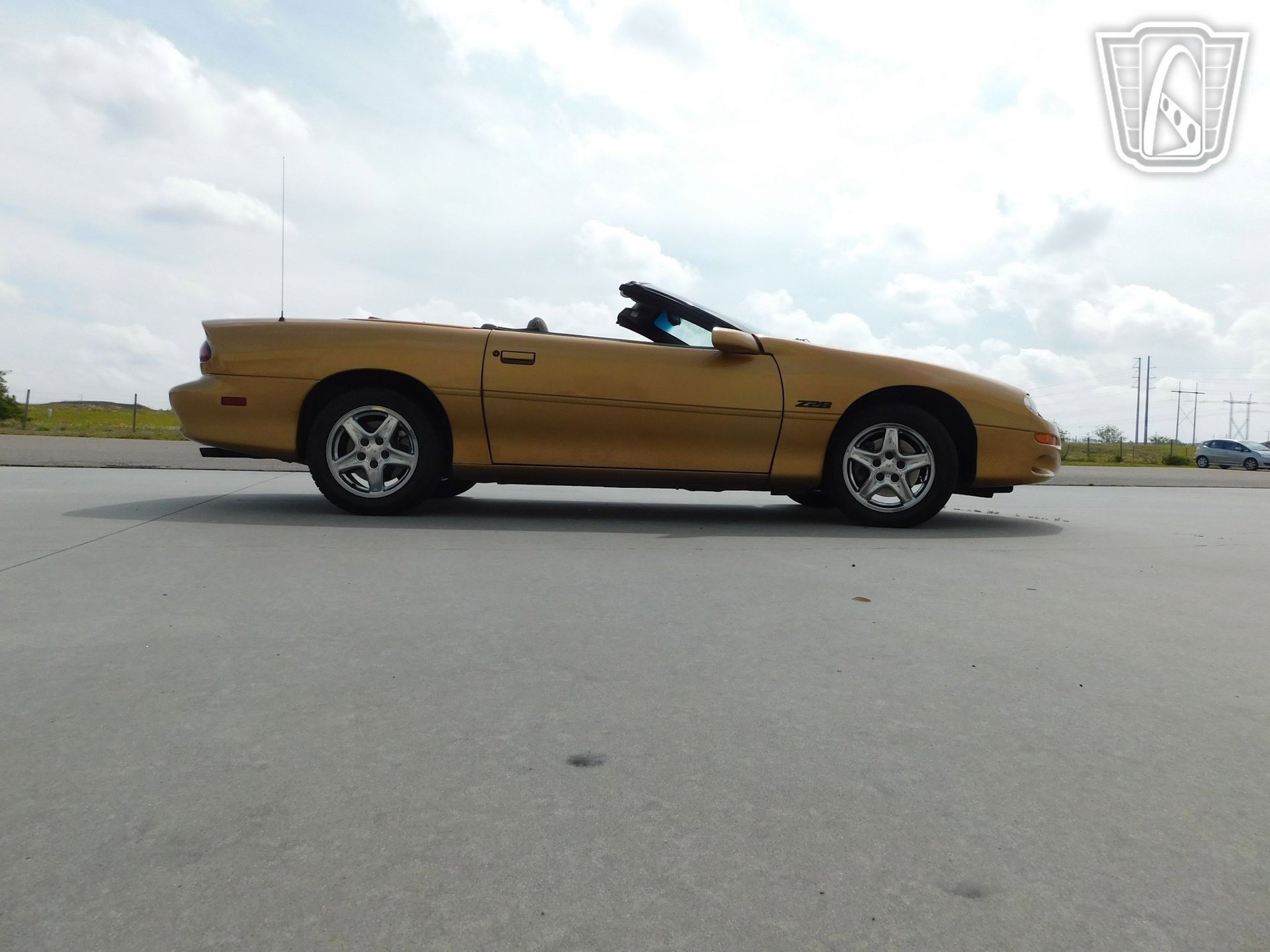 Used 1998 Chevrolet Camaro Z28 RWD image 11