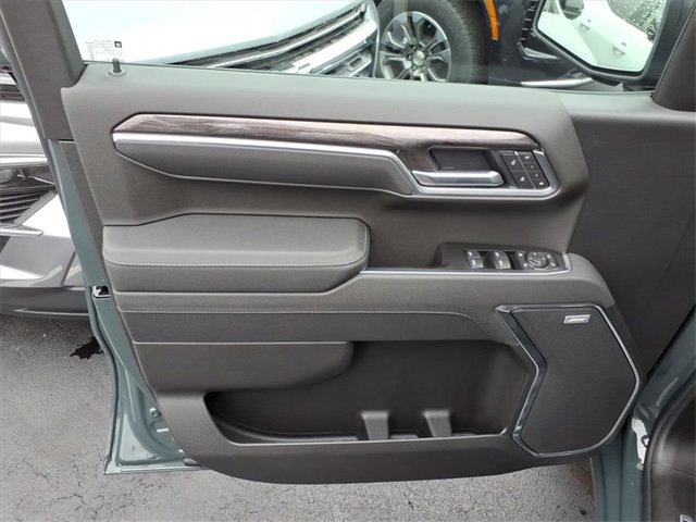New 2026 Chevrolet Silverado 1500 LTZ w/ LTZ Premium Package image 10