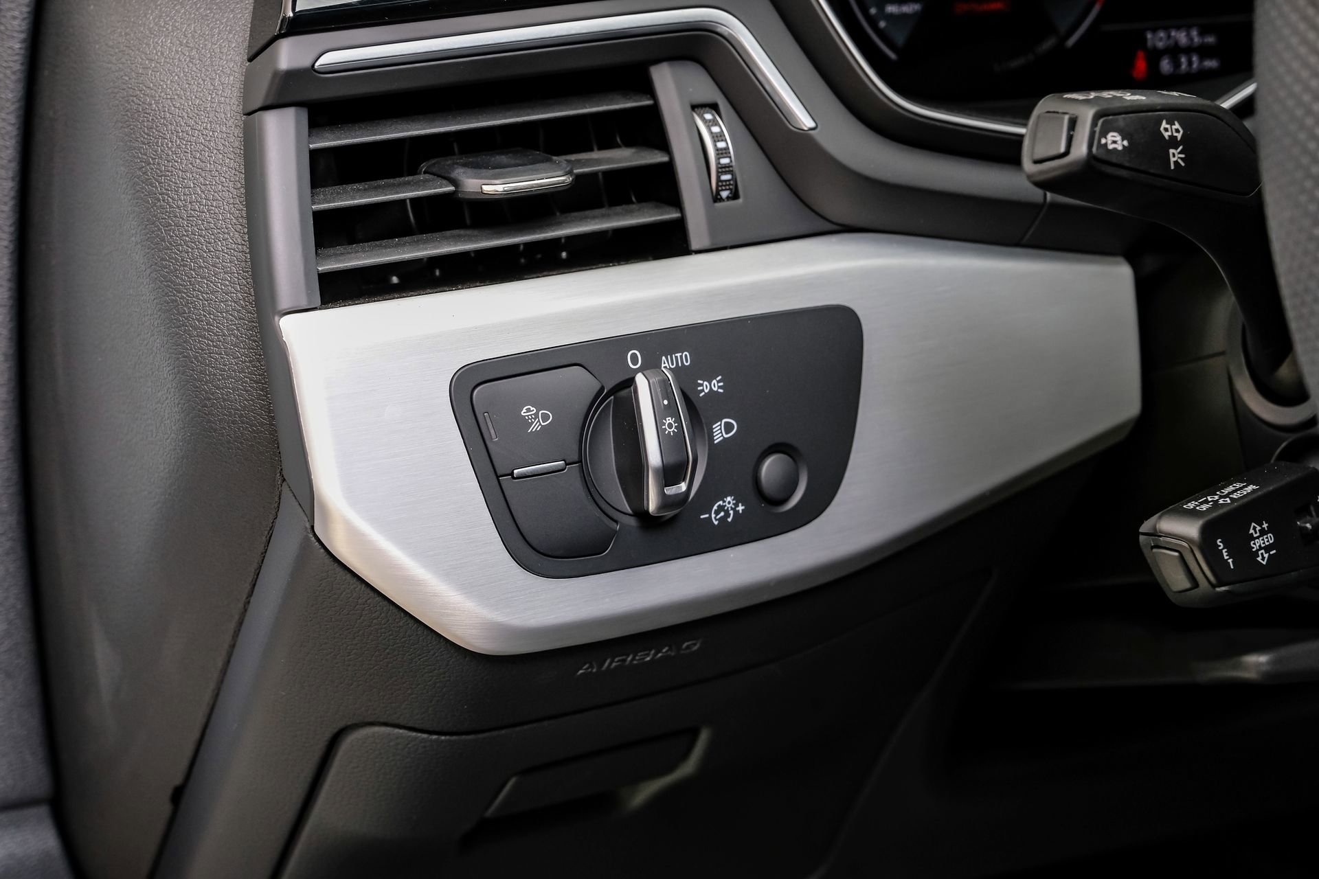 Used 2024 Audi A4 2.0T Premium Plus w/ Premium Plus Package image 32