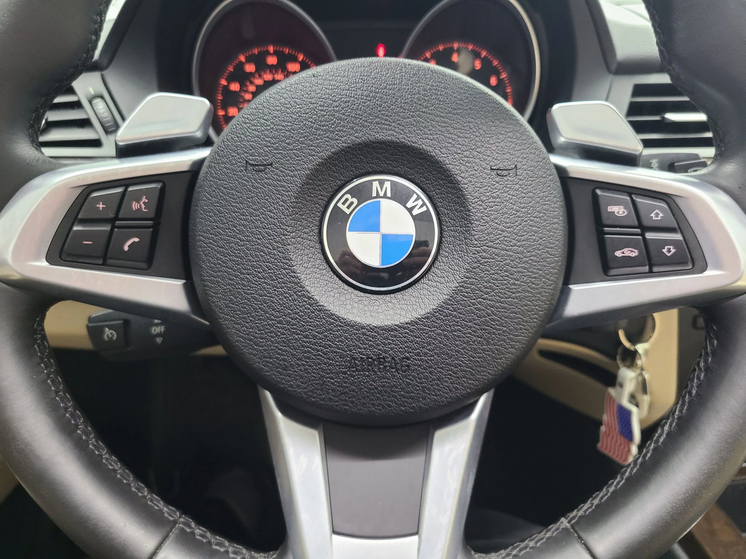 Used 2011 BMW Z4 sDrive30i RWD image 32