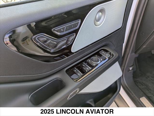New 2025 Lincoln Aviator Reserve w/ Equipment Group 201A image 7