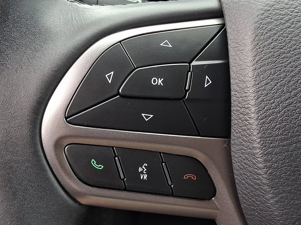 Used 2019 Jeep Cherokee Limited AWD/4WD image 24