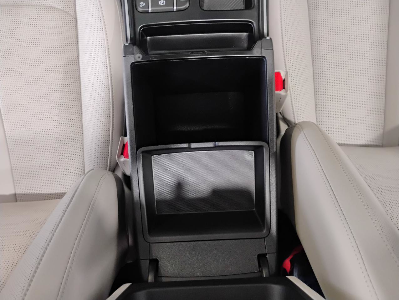 Used 2025 Kia Sorento S w/ Panoramic Sunroof Package FWD image 71