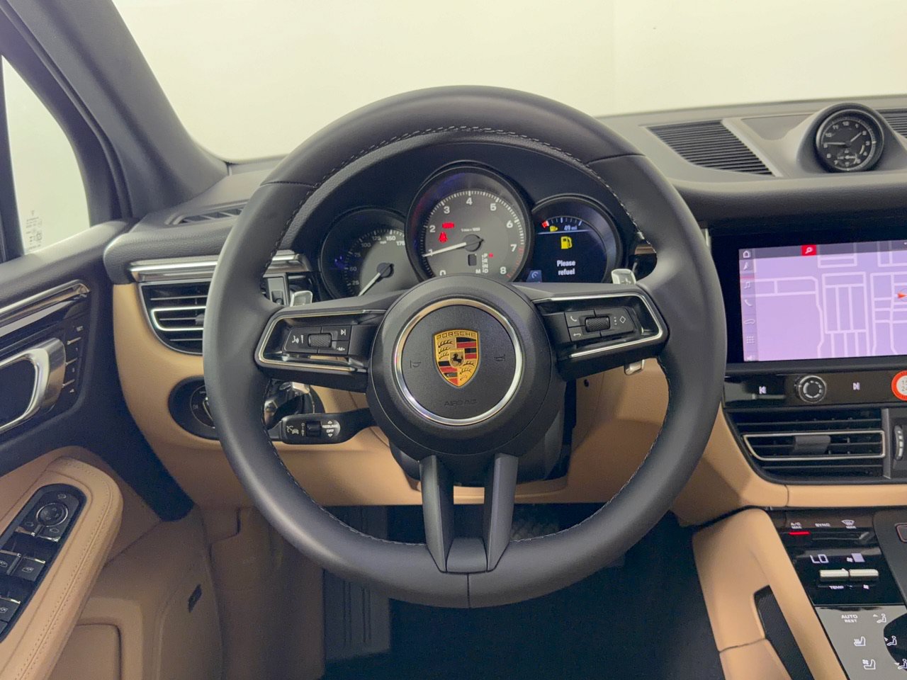 New 2026 Porsche Macan AWD/4WD image 10