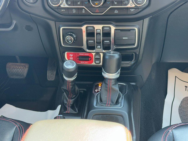 Used 2021 Jeep Gladiator Rubicon AWD/4WD image 14