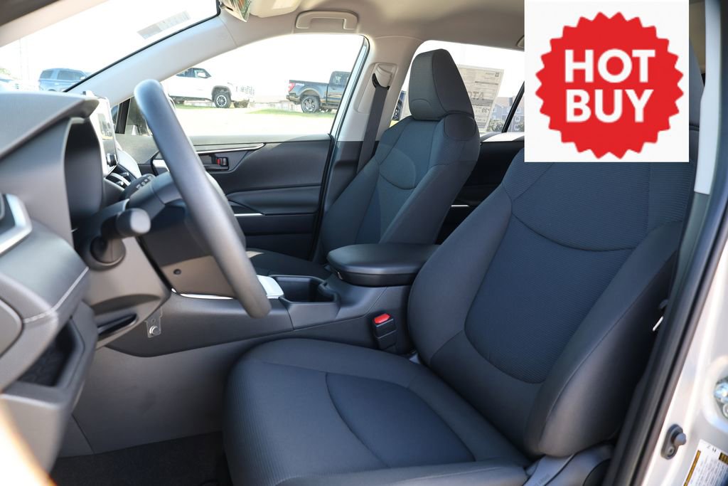 New 2025 Toyota RAV4 LE image 25