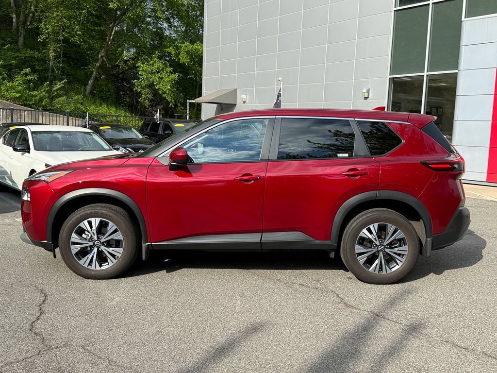 Used 2023 Nissan Rogue SV AWD/4WD image 3