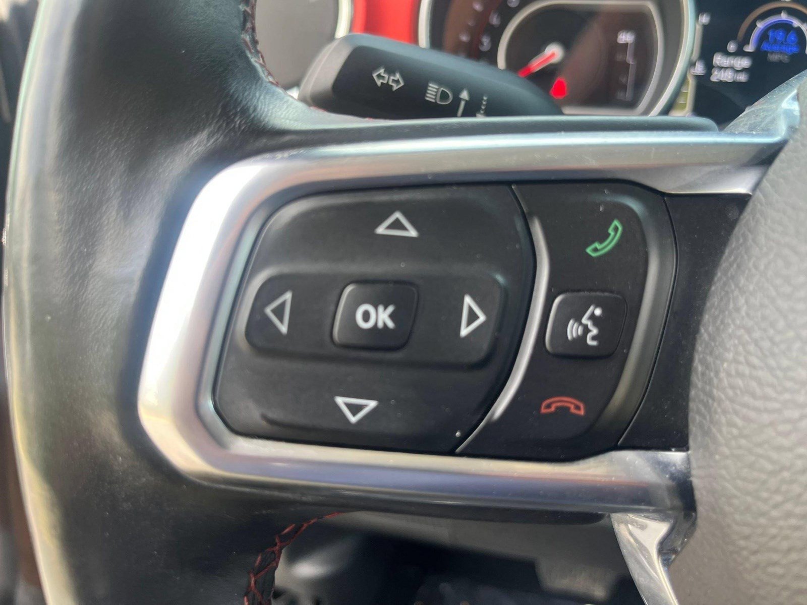 Used 2018 Jeep Wrangler Unlimited Rubicon w/ LED Lighting Group AWD/4WD image 15
