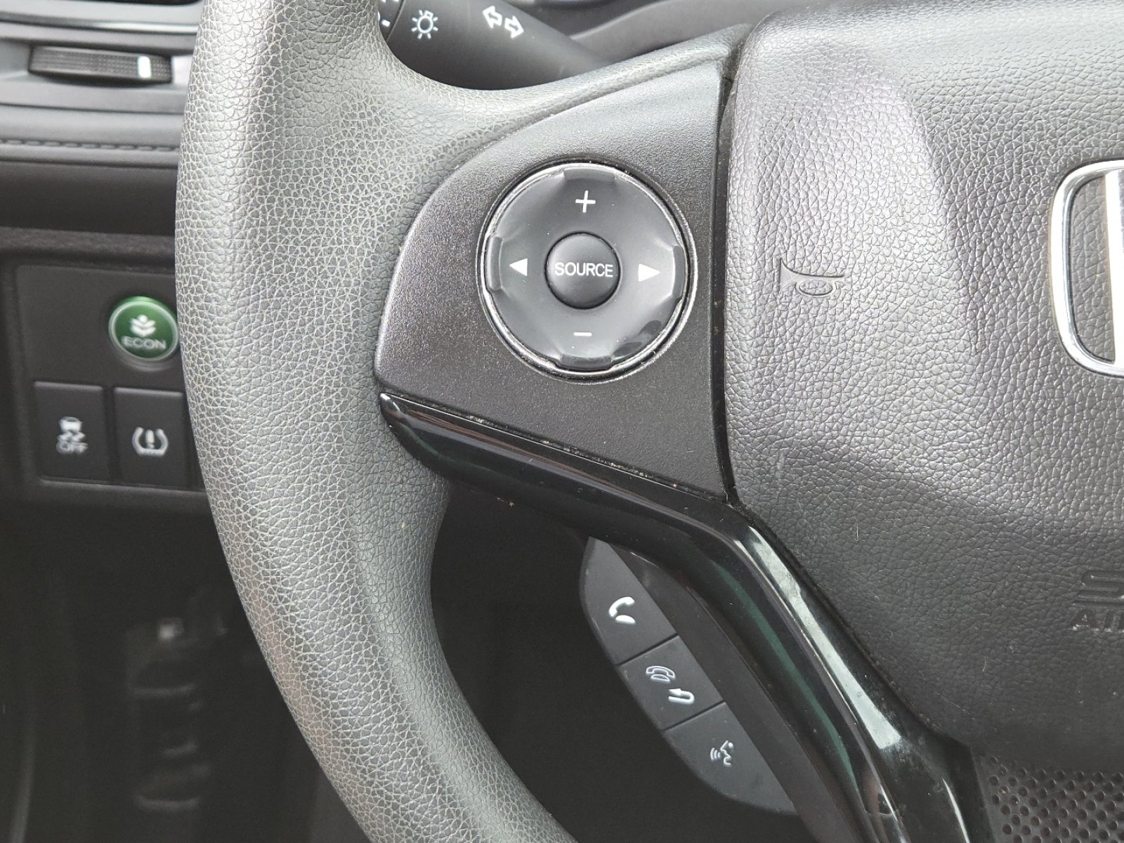 Used 2019 Honda HR-V LX image 33